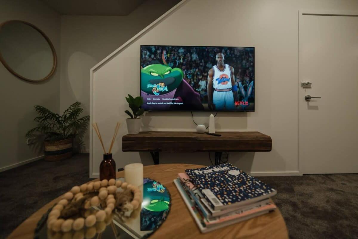 Stones Throw From The Stadium & Hot Tub Christchurch Eksteriør bilde