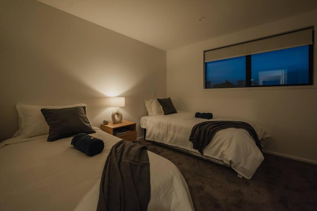 Stones Throw From The Stadium & Hot Tub Christchurch Eksteriør bilde