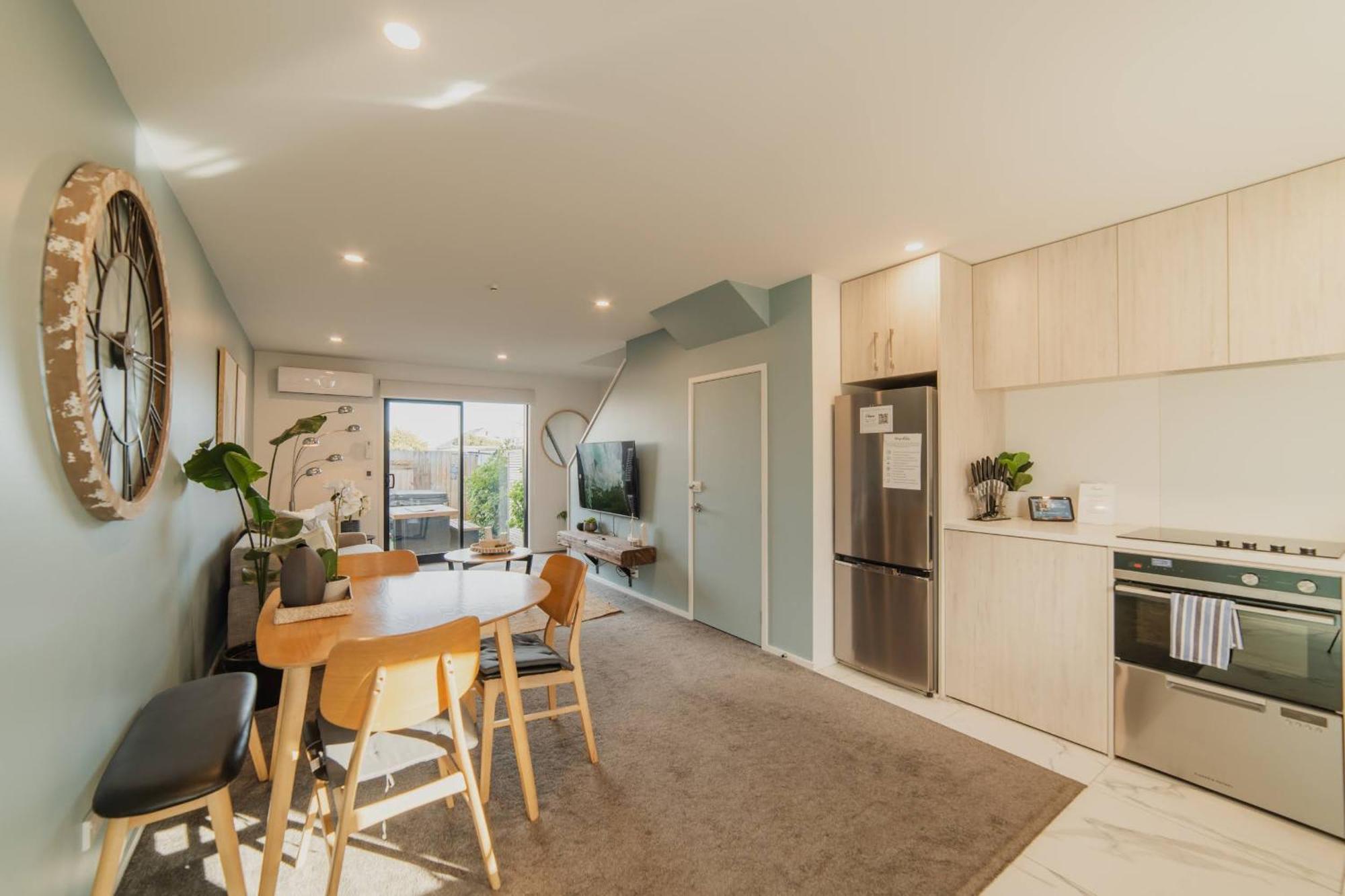 Stones Throw From The Stadium & Hot Tub Christchurch Eksteriør bilde